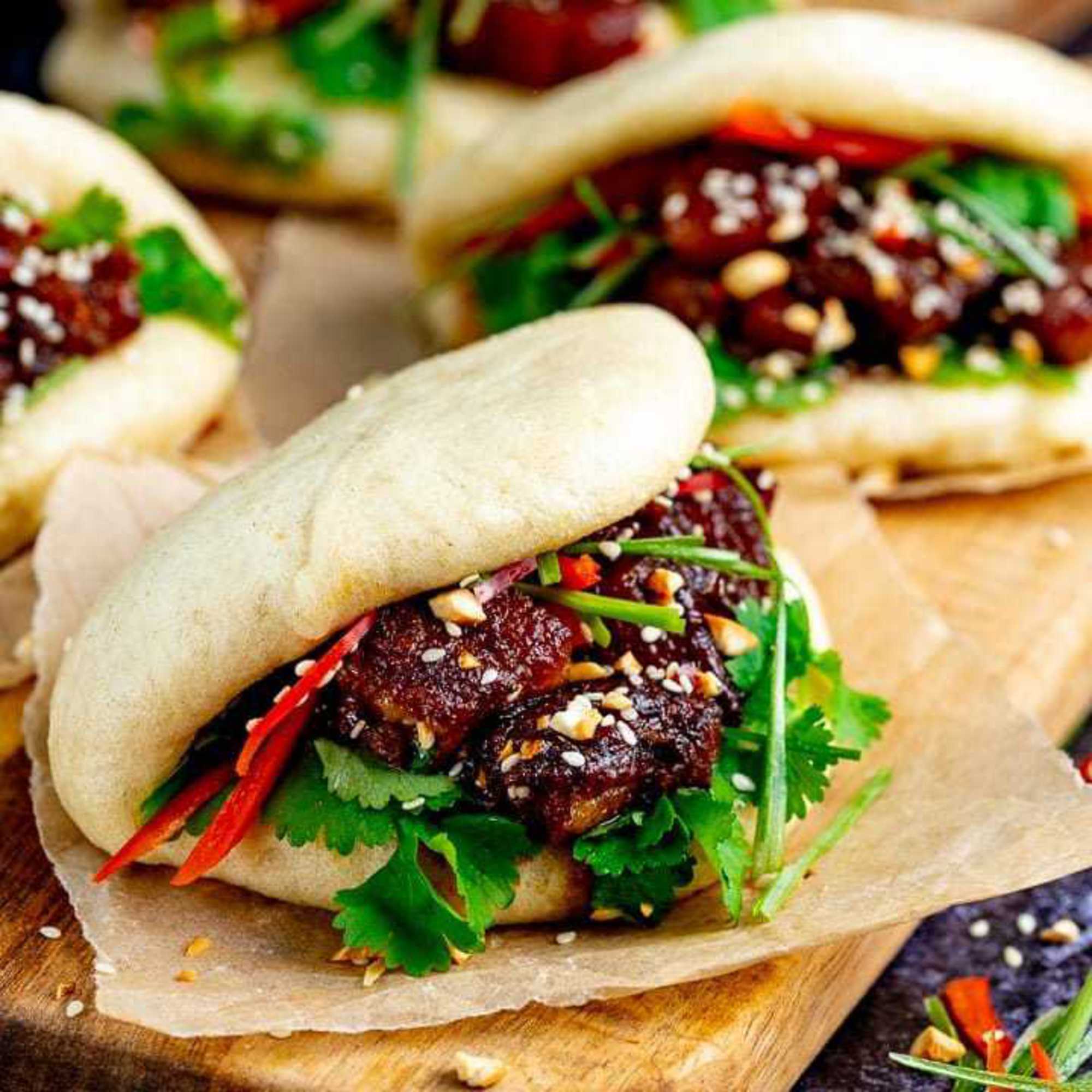 Bao Buns (Fried Chicken/ Pork)